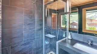 1 Peupliers - CENTRE du VILLAGE - - 2