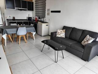 Urban Suites Georgetown Penang - Sea View & Georgetown View - High Floor - Exclusive & Cozy Stay - 9