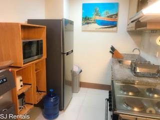 2 Bedroom Condo at Midpoint Residences with City View - 7