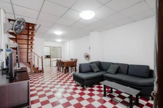 Charming 2-Bedroom House in Hua Hin Soi 80,12-Minute Walk to Beach - 0