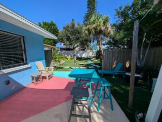 Steps to Beach - Spacious 2BR - Arcade & Resort Backyard - 8