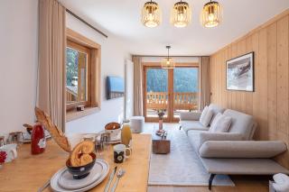 New - Central - South-facing Terrace - Mountain View - 1