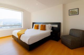 Capitalia Santa Fe Serenity with Terrace Access - 9