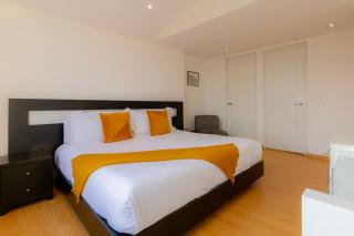 Capitalia Santa Fe Serenity with Terrace Access - 7