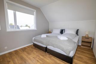 LL Properties - Spacious Historic Home - 5