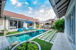 Villa Palm Putri - Tropical Holiday Haven - 9