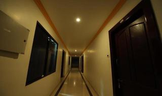 FabHotel Amutham Residency - 7