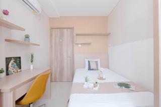 Fully Furnished 2BR Apartment at Pejaten Park Residence By Travelio - 6