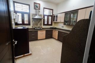 Luxury Modern 6BHK- Posh Locality, Garden, Terrace - 2