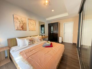 The Deck Patong Phuket by Mickey - 7