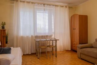 Spacious Apartment with a Balcony in Bielany - 5