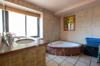 Ediot - 3 chambres, clim, cour - 2