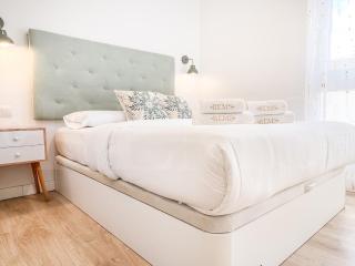 Charming apartment with balcony near center REMS - 1