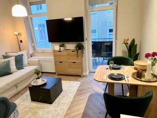 Praterhood Elegant Suites - 6
