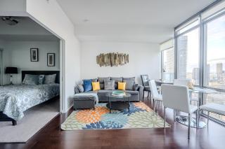 High Floor 1 Bedroom Condo City View Downtown Toronto - 2