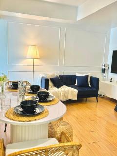 Sea La Vie Staycation Place - 9