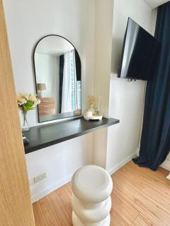 Sea La Vie Staycation Place - 8