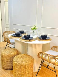 Sea La Vie Staycation Place - 5