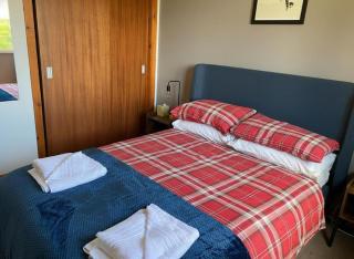 2 Bedroom Sleep 4 House - Private Garden - 1