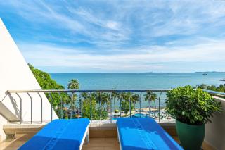 Royal Wing Suites & Spa Pattaya - 8