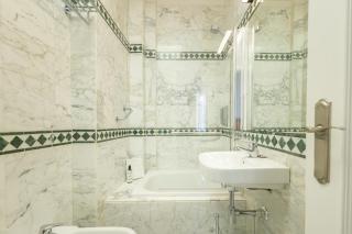 Campana Center Apartments by Valcambre - 4