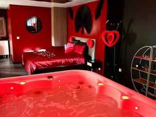 Redroom, Spa, Sauna, cheminée, romantique pour 2 - 9