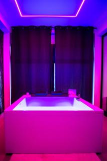 Crystal Luxury Apartment - 1