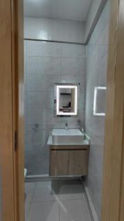 Elegant 1 Bedroom Apartment in Parklands - 8