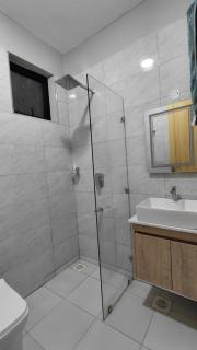 Elegant 1 Bedroom Apartment in Parklands - 7