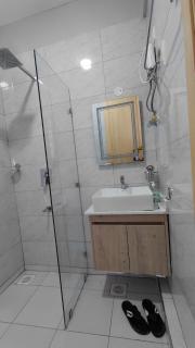 Elegant 1 Bedroom Apartment in Parklands - 6