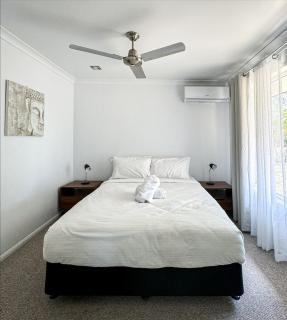 The Ranch 4brm,3bth,AC,Pool - 2