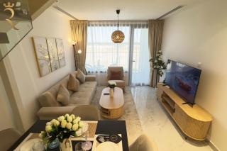 Dove 2BR Modern Poolside Stay - Walk to Masdar Park & City Centre Mall - 7