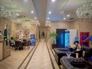 1 Bedroom Apartment at Centaurus Mall with pool and jacuzzi - 3