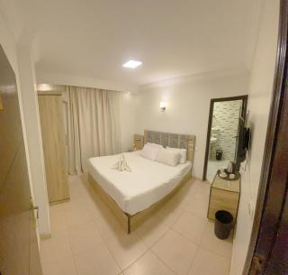 Pearl pyramids Inn - 9