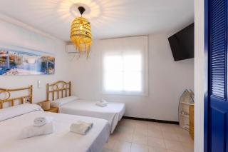 adosado con piscina junto a la playa - 9