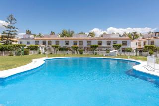 adosado con piscina junto a la playa - 8