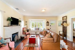 Lotus Eclectic Charm near Downtown and River - Melbourne - 6