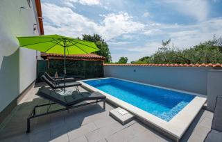 Apartman Gabrijela by Villas Guide - 2
