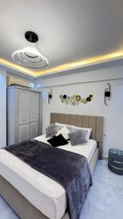 Апартаменты с дизайнерским ремонтом до моря 10минут с видом на горы и закат - 2