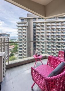 Dominiks pink dream Studio Balcony Ocean View Balcony Fast-Wifi at Tambuli Resort High Floor - 9