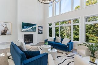 Northern Light Retreat|HotTub|Sauna|GamesRoom - 0