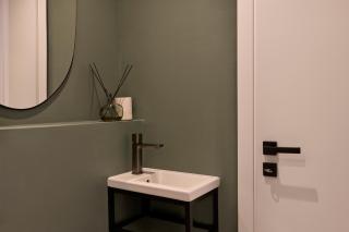 Charitos Luxury Hideaway 2bd Apt in Kolonaki - 9