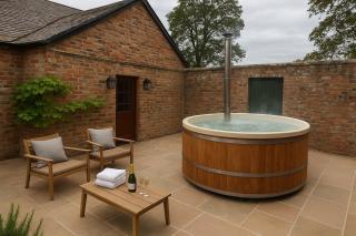 Courtyard House- Luxury Holiday House with floodlit Tennis court - BRAND NEW - 7