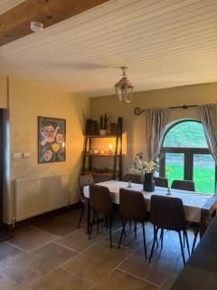 Courtyard House- Luxury Holiday House with floodlit Tennis court - BRAND NEW - 1