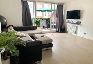 Cozy & Spacious apartment in a Prime Location HydePark - 3