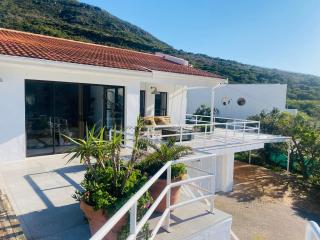 Beautiful Bay Views - 7
