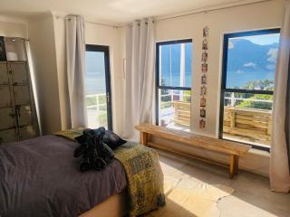 Beautiful Bay Views - 6