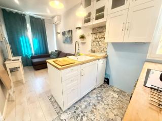 Metro Legazpi 03 AMCH Hospedaje - 6