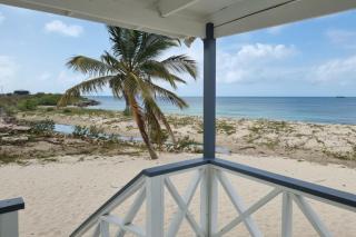 Comfortable 1-Bed Cottage in Codrington Barbuda - 2