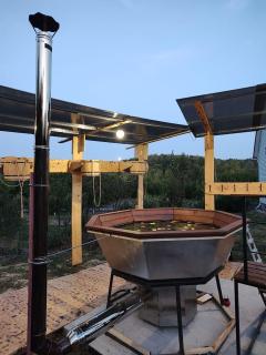 Готель сімейного типу ВІРИ,НАДІЇ ТА ЛЮБОВІ - 4